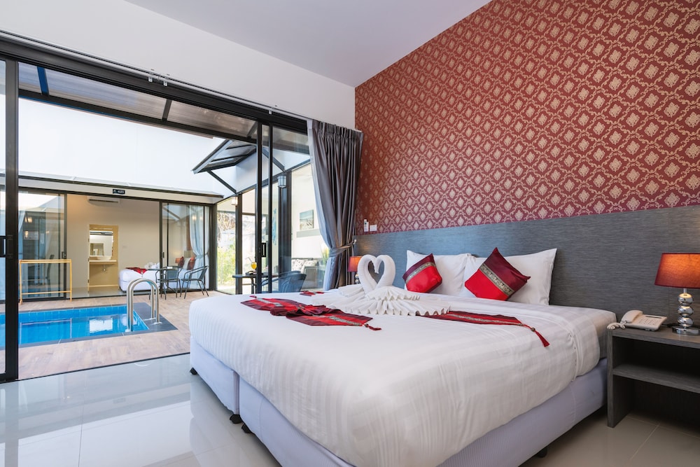 Thames Tara Private Pool Villa Rawai Phuket 16/48