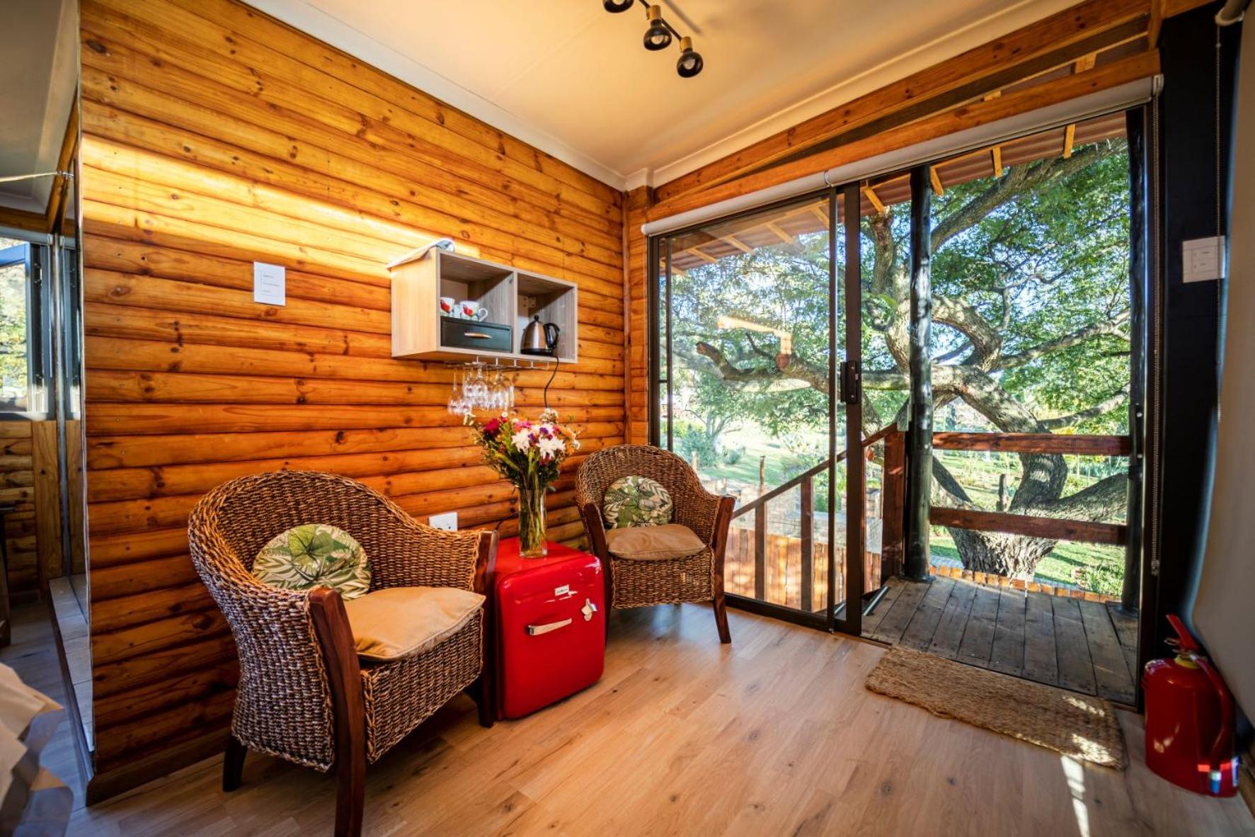 Windsong Living 38/50