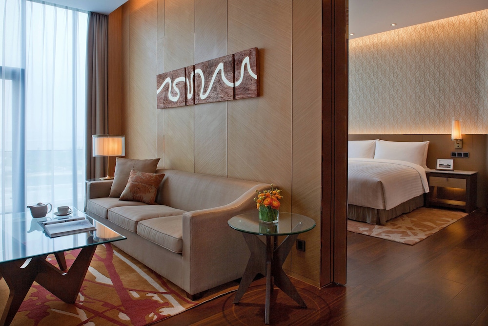 The Oct Harbour Shenzhen Marriott Executive Apartments 23/38
