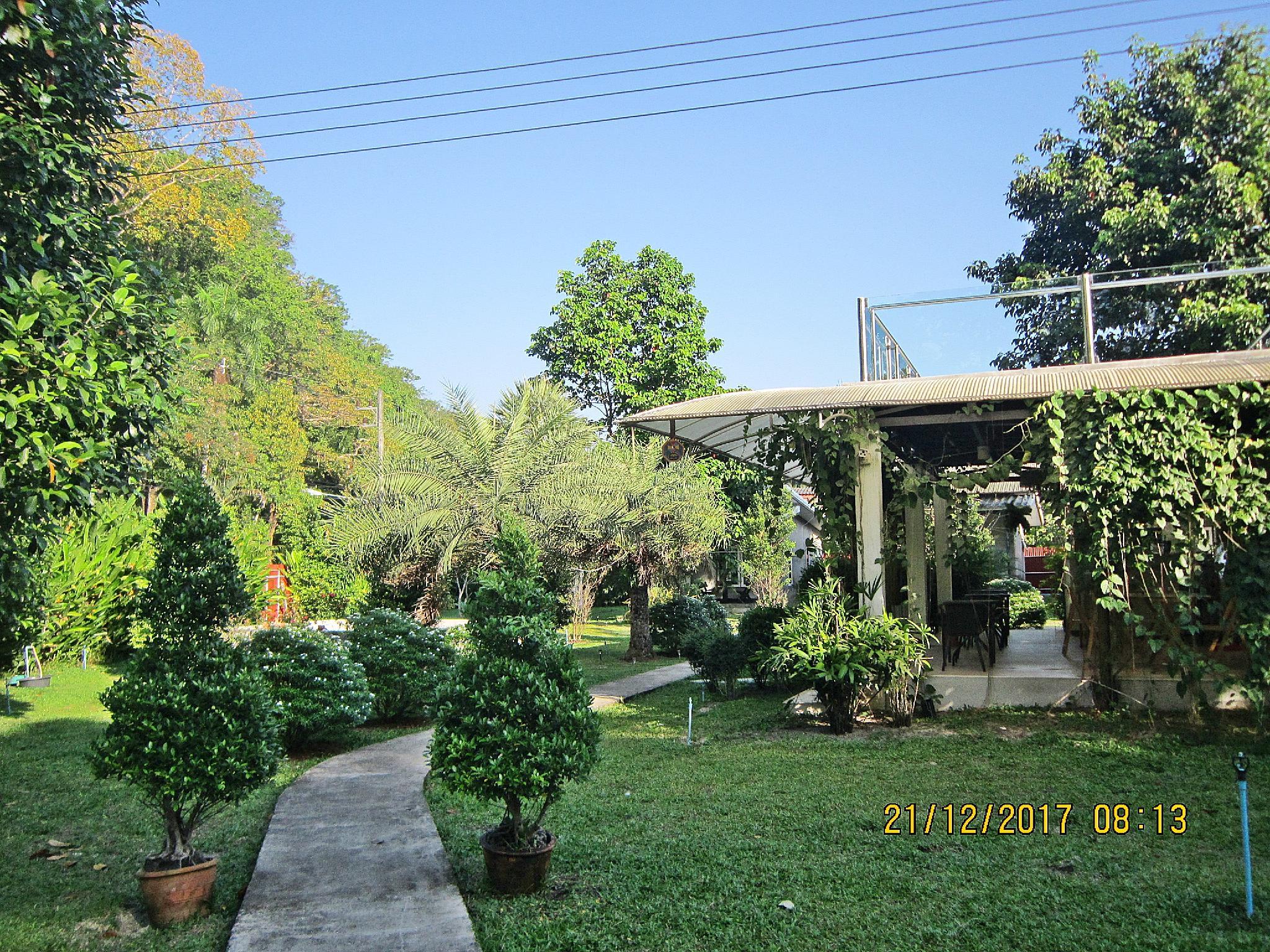 V Valley Resort 37/55