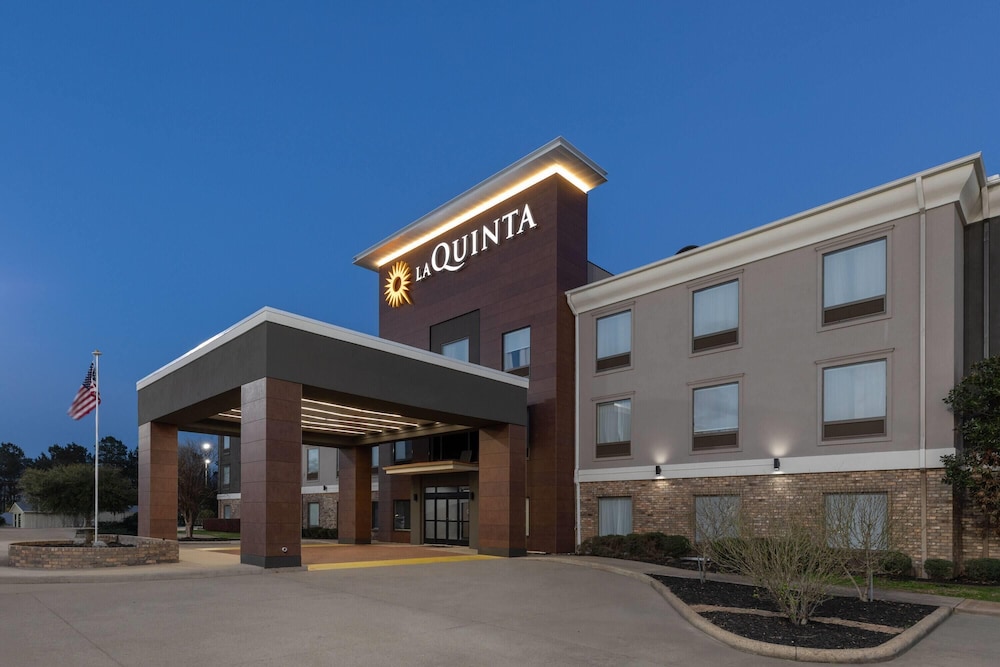 La Quinta Inn & Suites Nacogdoches 47/54