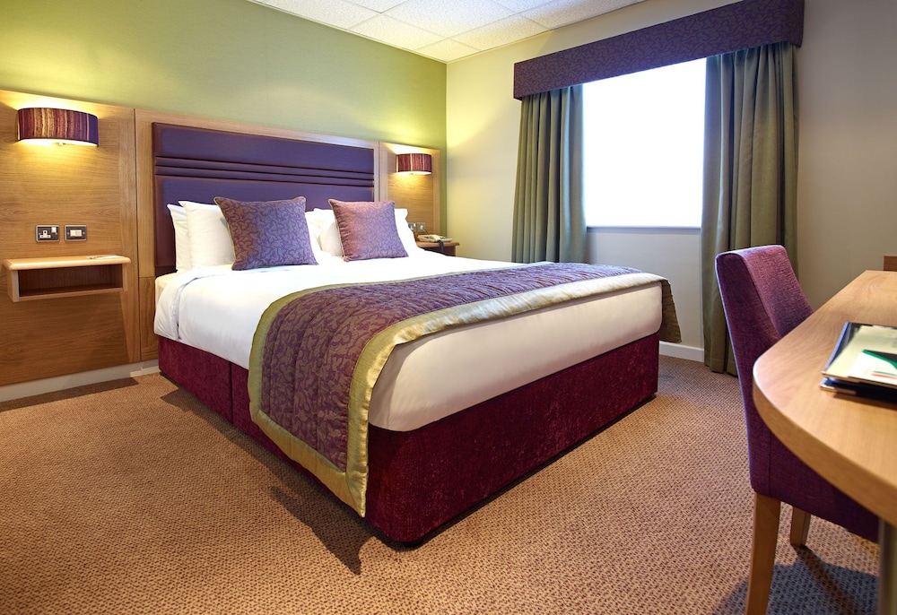 Briar Court Hotel 25/70