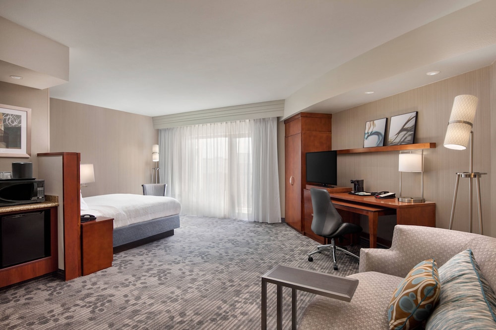 Courtyard by Marriott Dallas Allen at Allen Event Center 15/38
