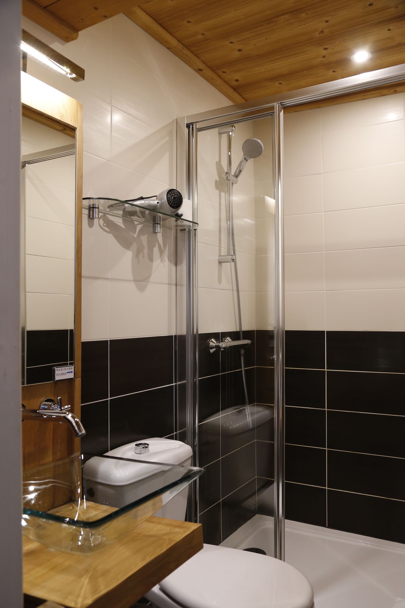 Cozy, Family, 1 Double and 3 Single Beds, Terrace