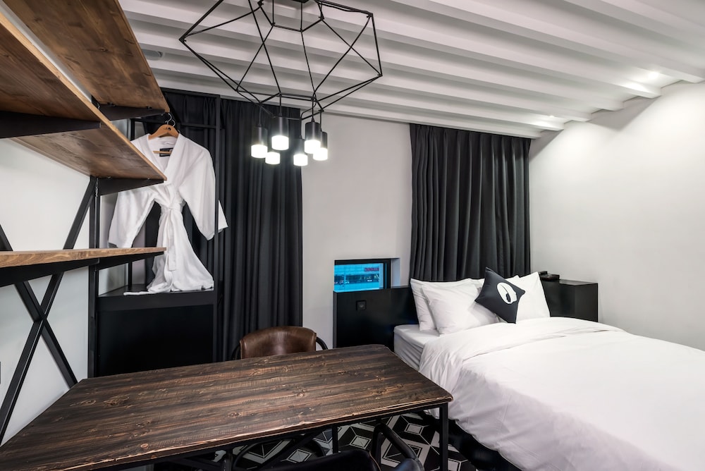 HOTEL THE DESIGNERS KONDAE 9/71