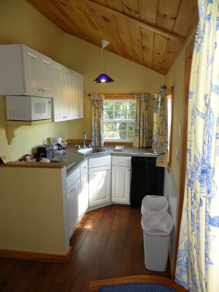 Colonial Gables Oceanfront Village 14/72