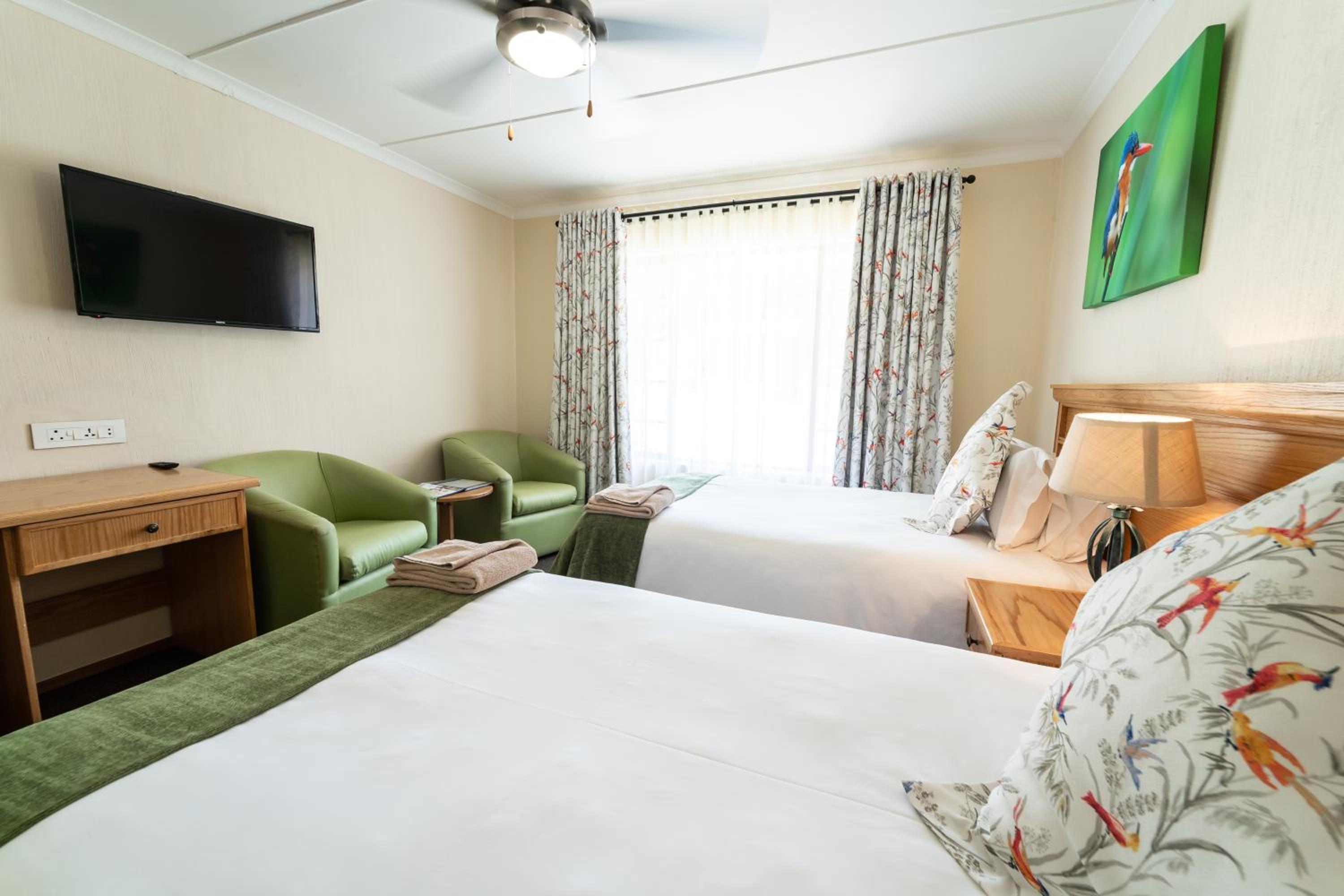 Kingfisher, Standard, Twin Beds، Drakensberg Gardens Golf & Spa Resort 3/4