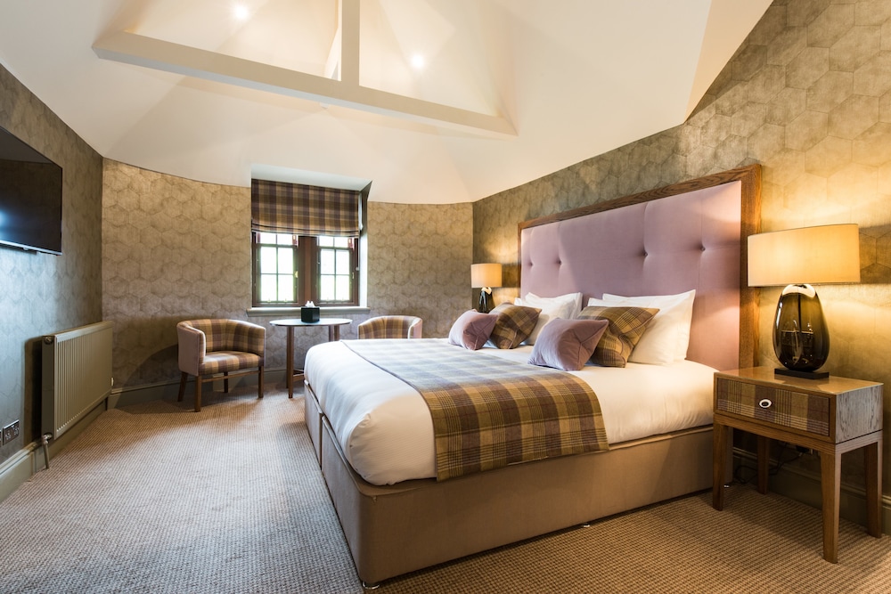 SUPERIOR, KING BED