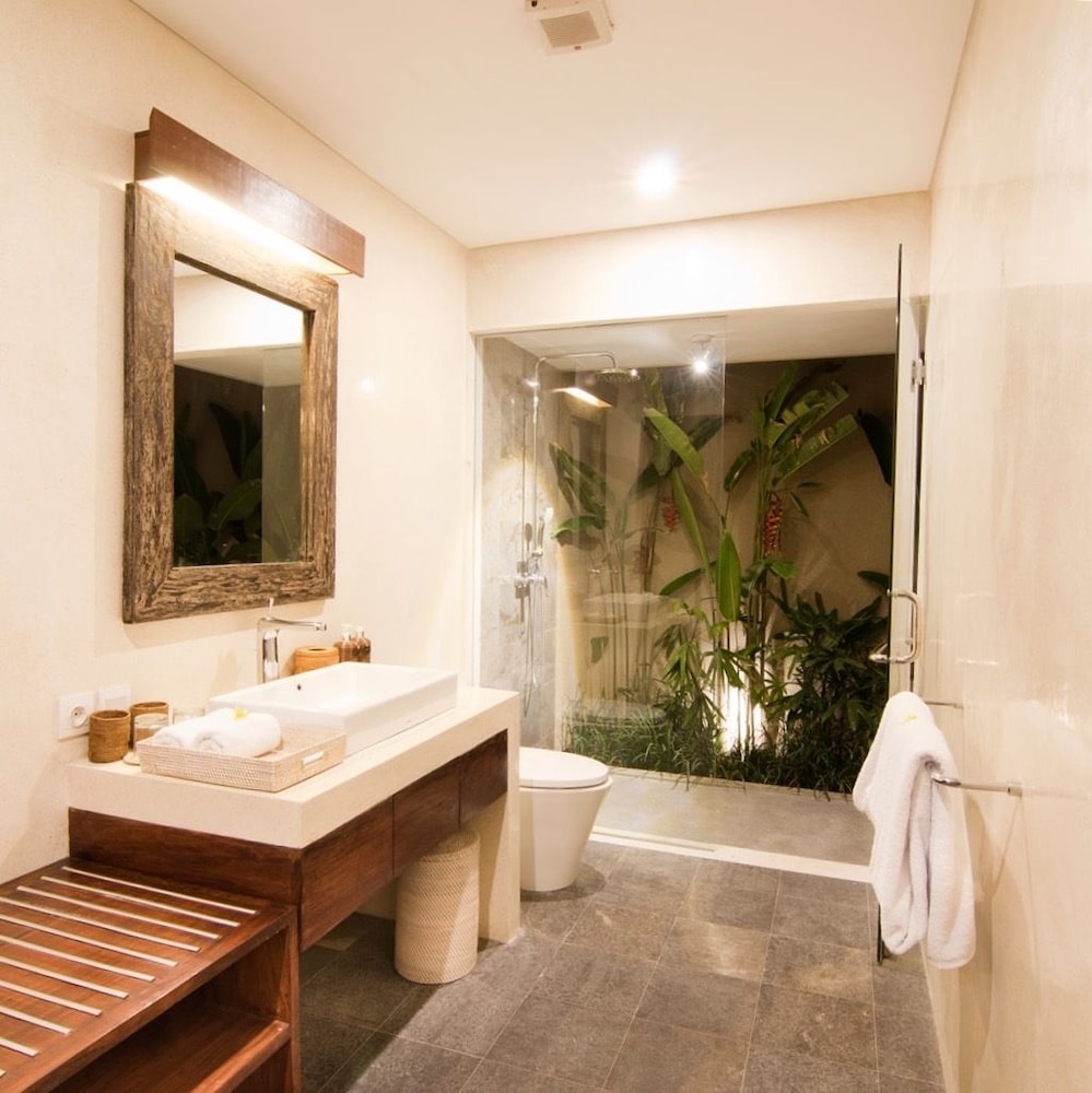 Villa Puspa 48/48