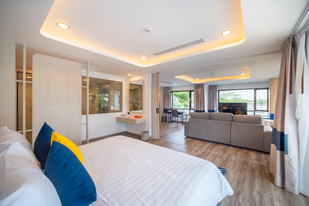 NH Boat Lagoon Phuket Resort 14/48