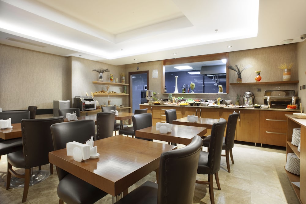 Blueway Hotel Historical 48/54