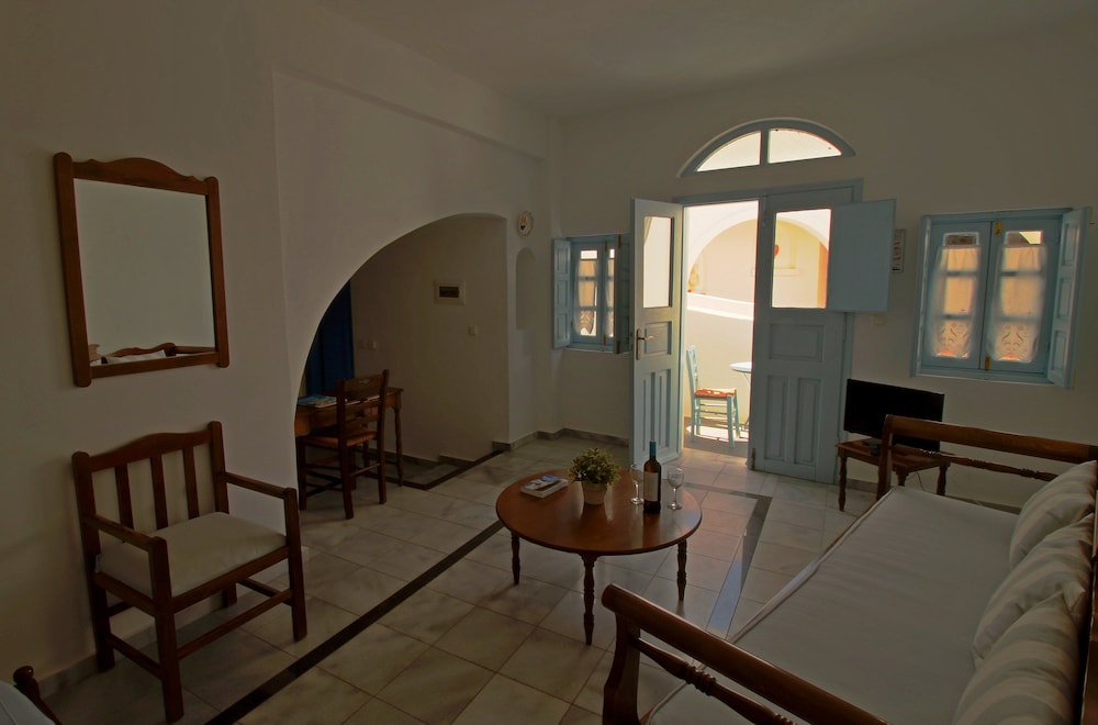 Aethrio Sunset Village Oia 52/87