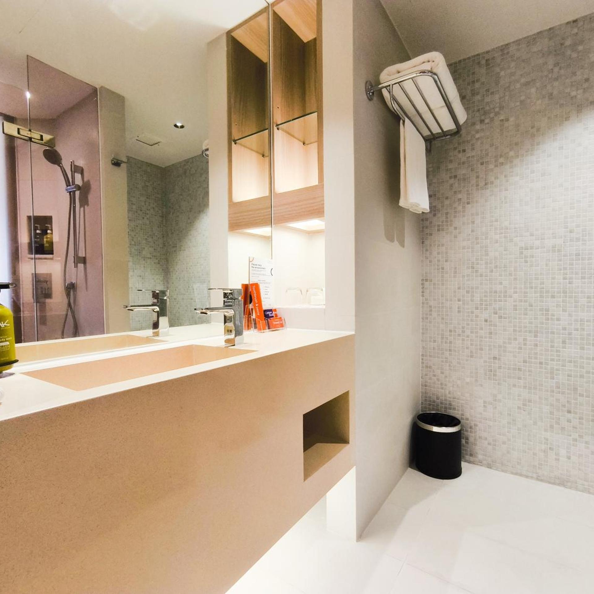 غرفة بريميير بسرير مزدوج، Hotel Citrus Sukhumvit 13 by Compass Hospitality 7/7