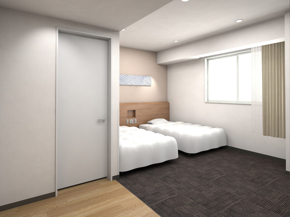 Basic, Twin Beds