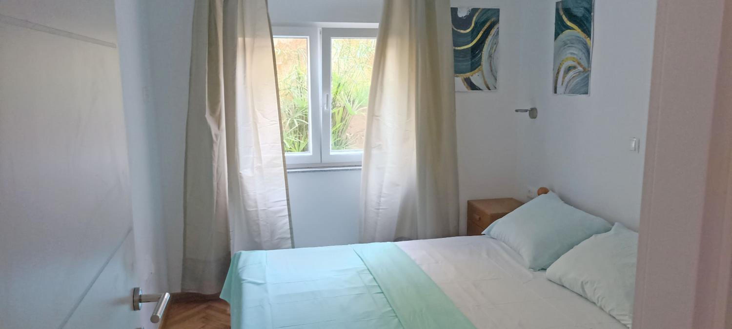 2 BEDROOMS, APARTMENT, TERRACE