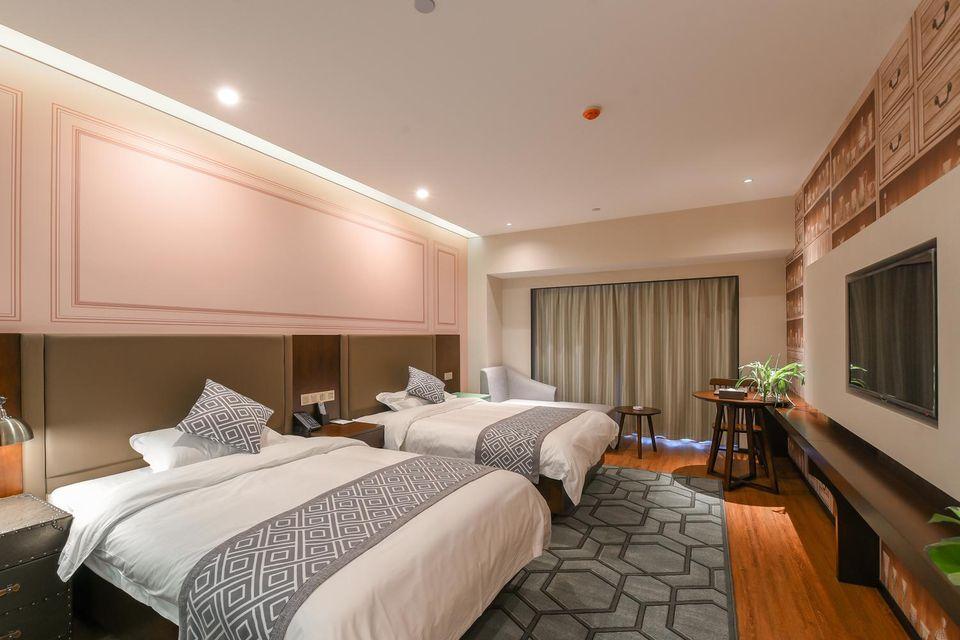 SUPERIOR, 2 BEDS