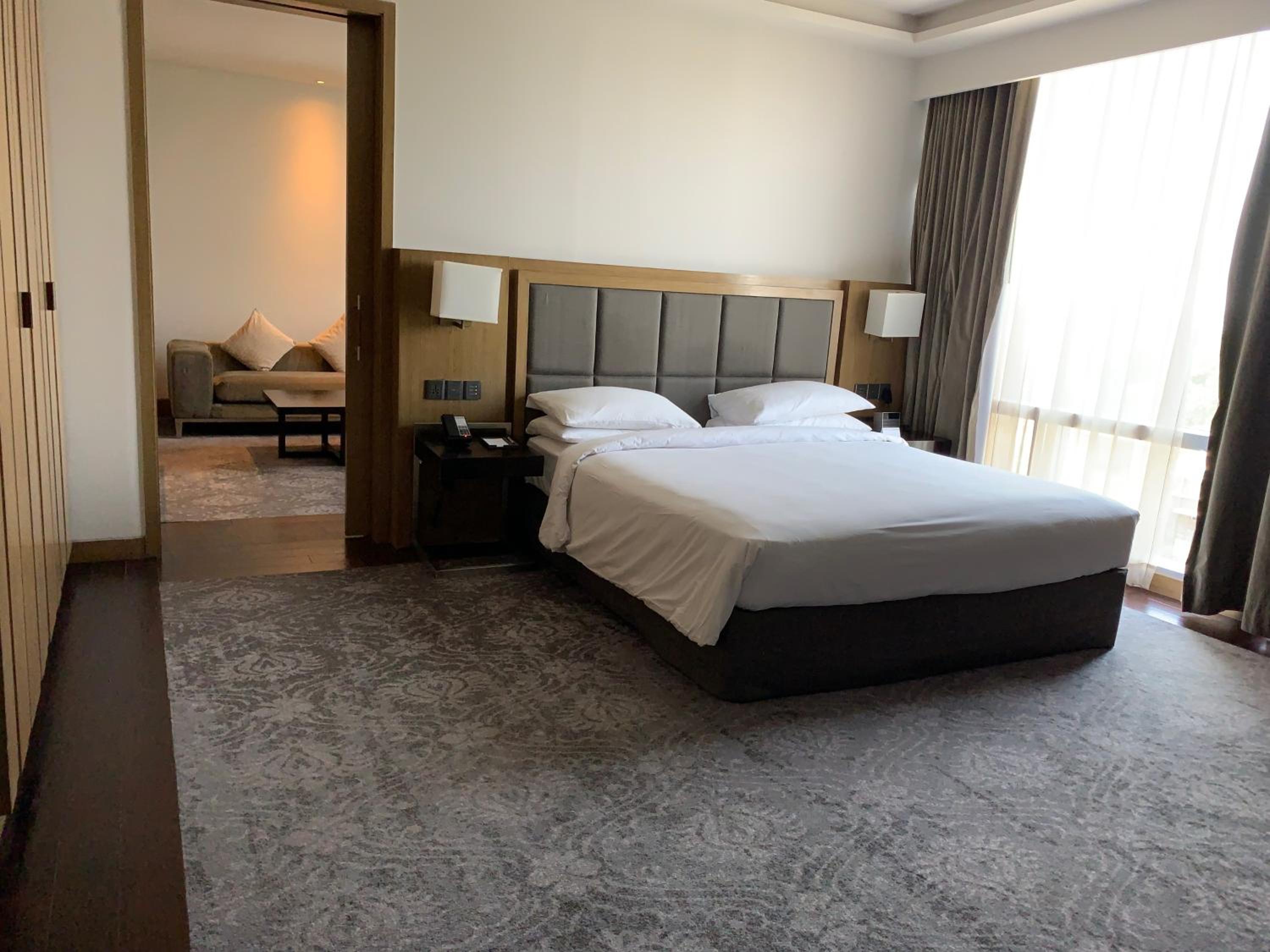 Spa, Executive, Suite, King Bed