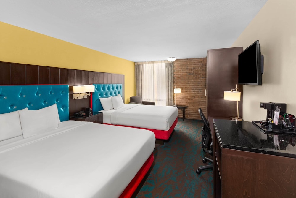 Heritage Inn Suites San Antonio Airpt, Trademark by Wyndham 22/60