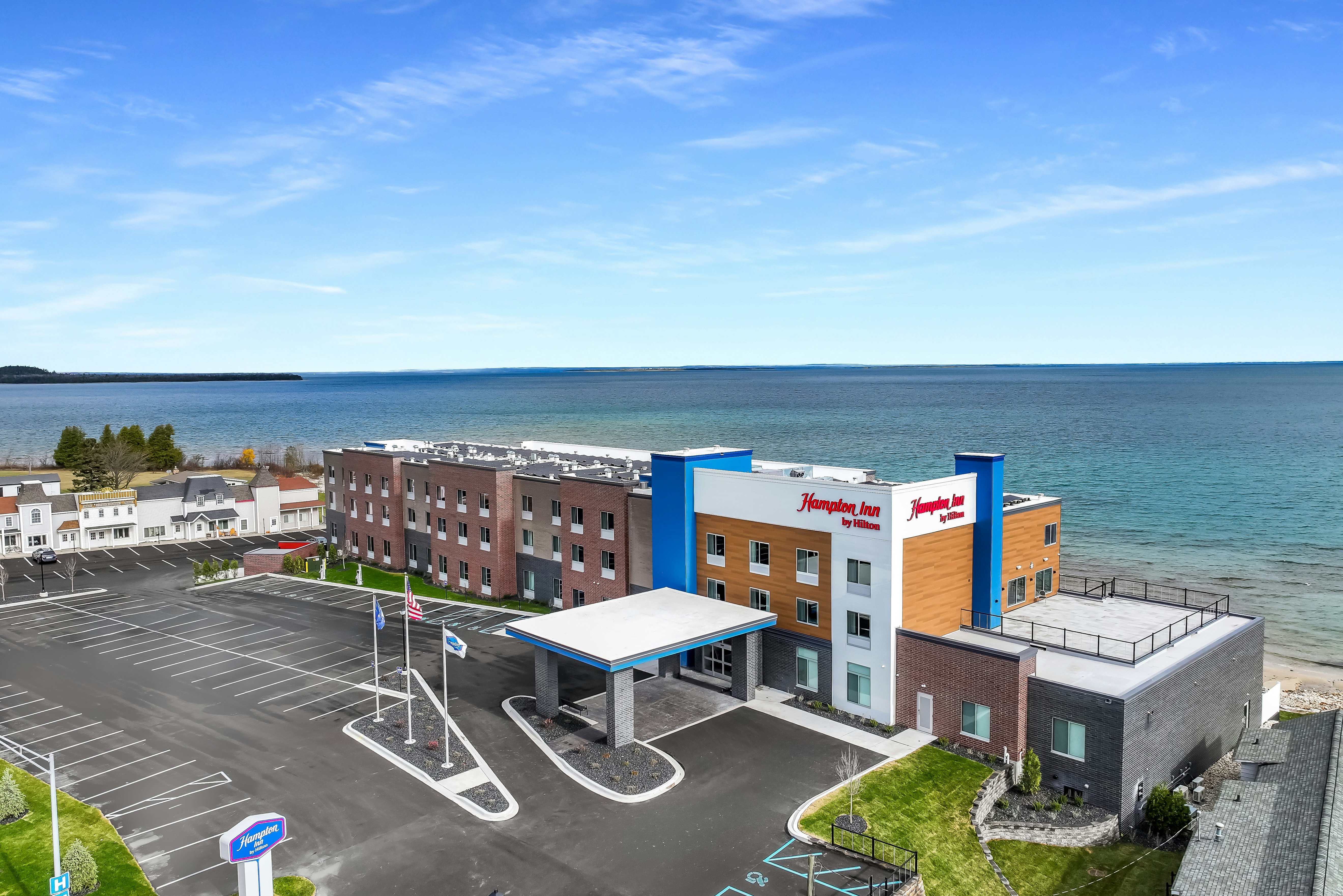 Hampton Inn St Ignace Lakefront Mackinac 51/53