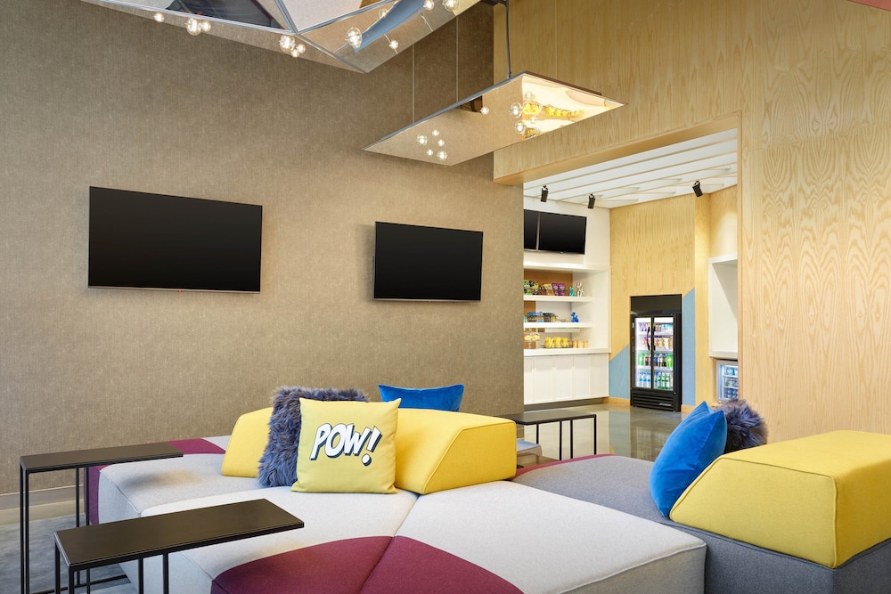 Aloft Portland, ME 18/25