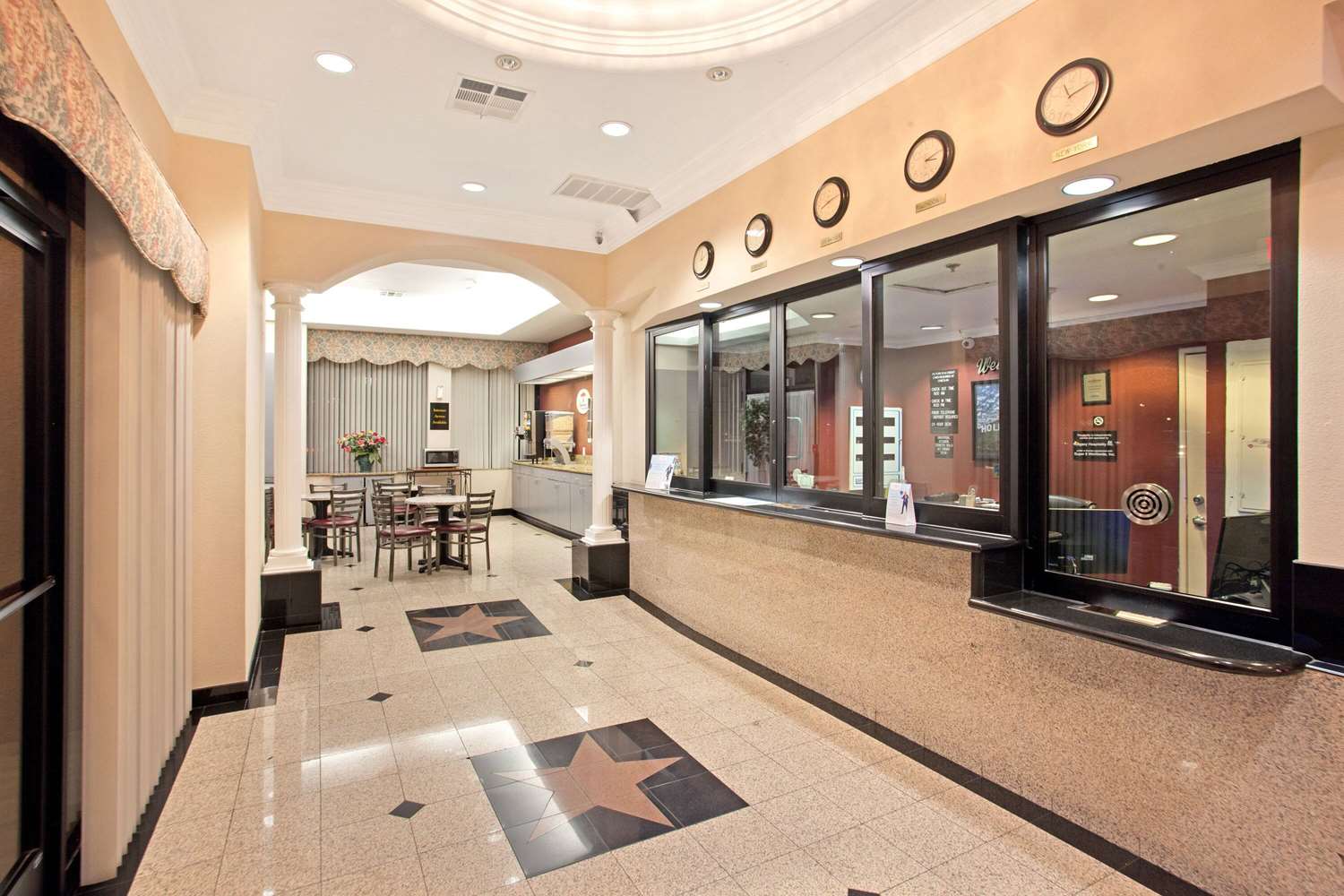 The Onyx Hotel Hollywood 2/20