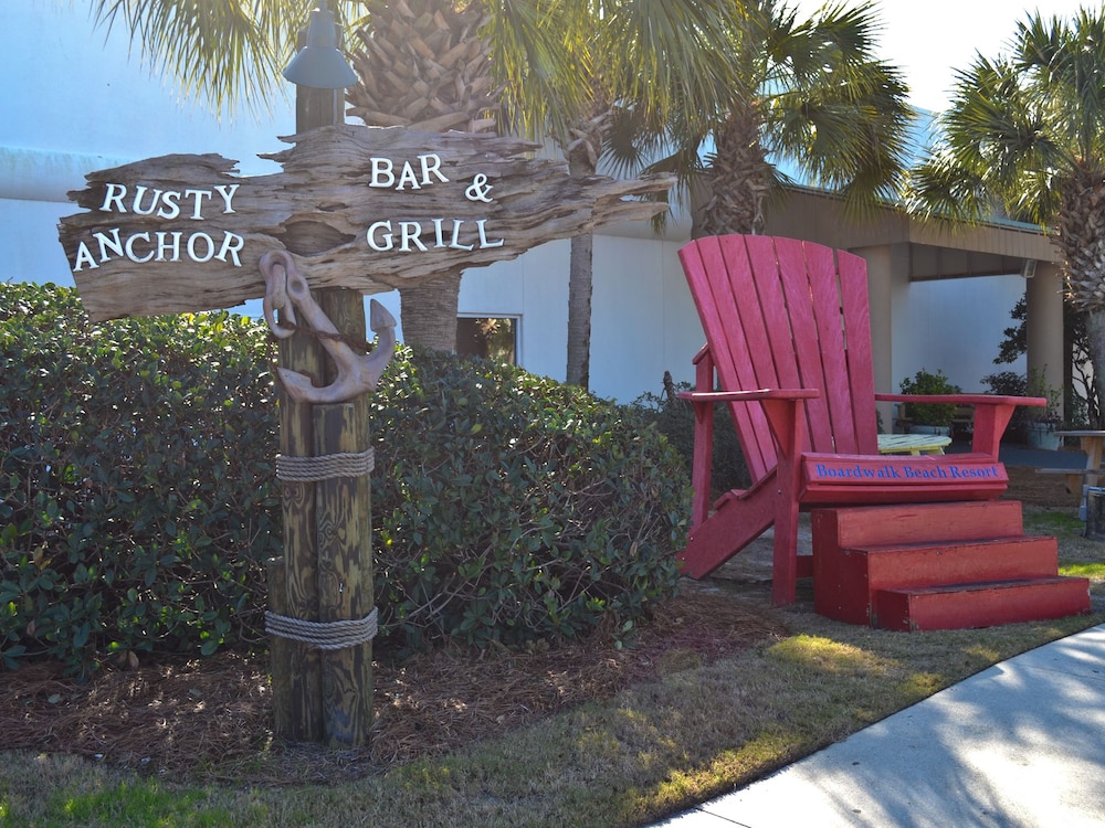 Boardwalk Beach Resort Hotel 55/65