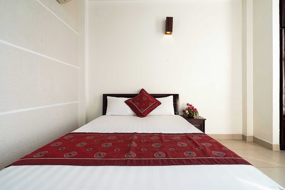 Collection O Dinh Dinh Hotel - Near Tan Son Nhat Airport 26/51