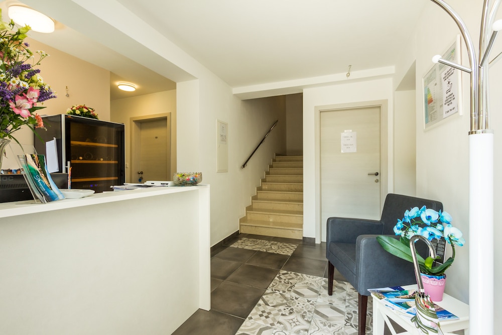 Aparthotel Gimi 4/62