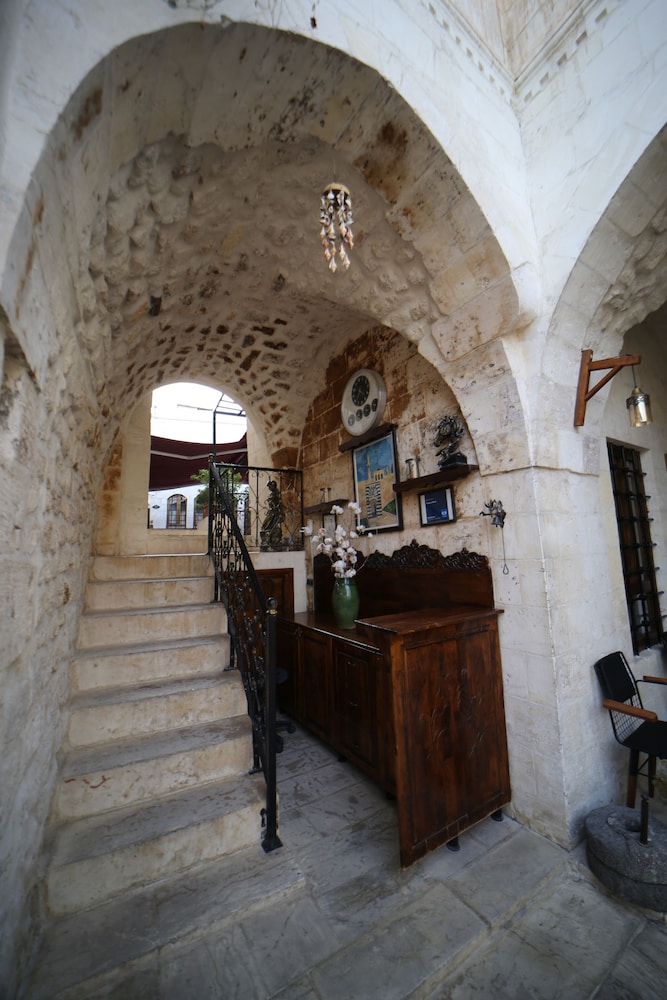 Tessera Hotel 8/49