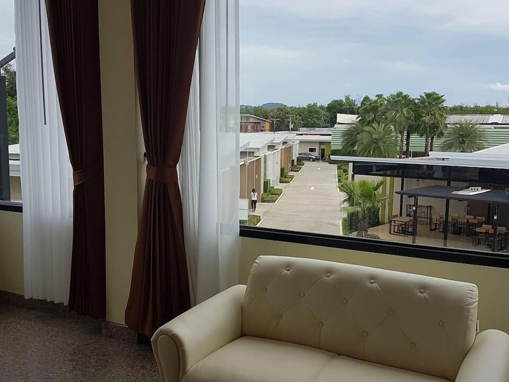 Smile Resort Thungsong 13/46