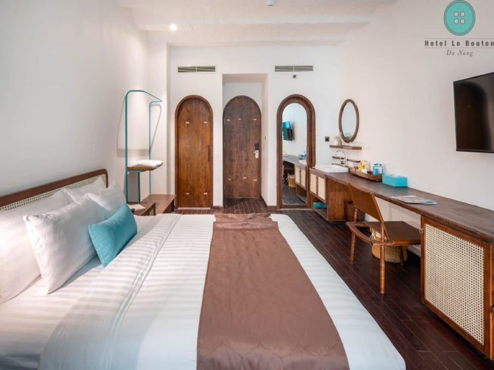 EXECUTIVE, DOUBLE BED