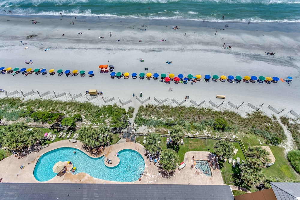 Island Vista Resort 66/74