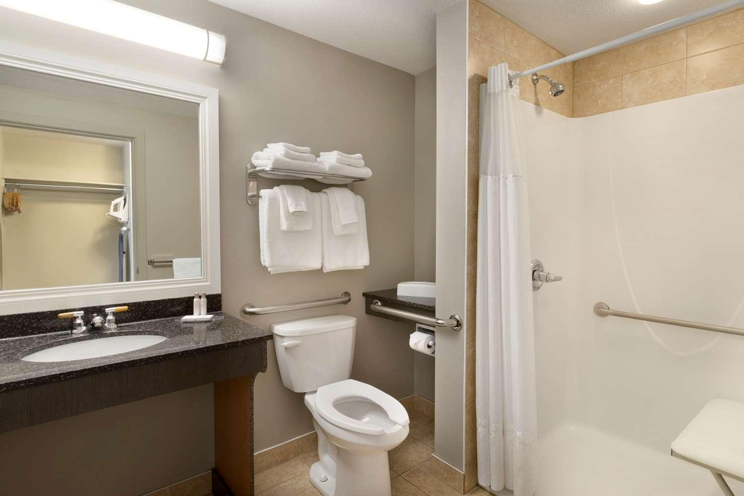 Travelodge by Wyndham Kindersley 22/23