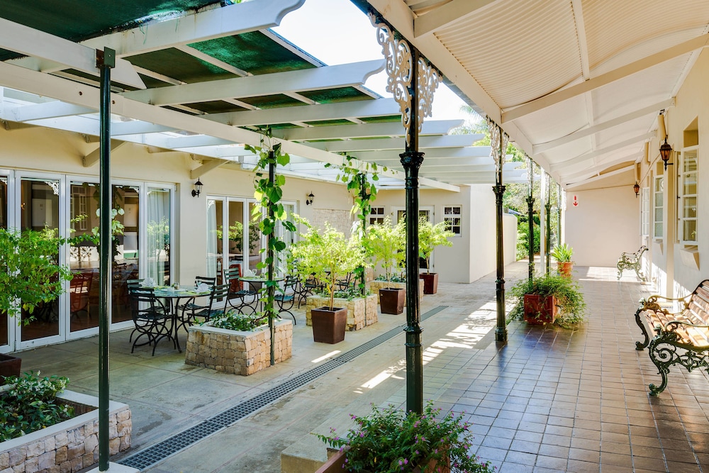 Protea Hotel By Marriott Stellenbosch Dorpshuis Spa 5/44