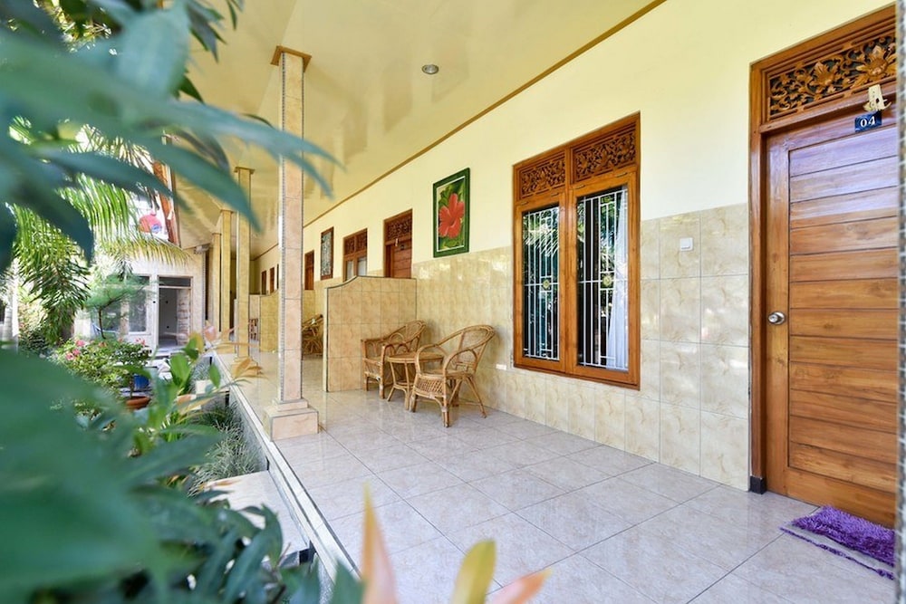 Lobby at RedDoorz Plus @ Singaraja, BALI