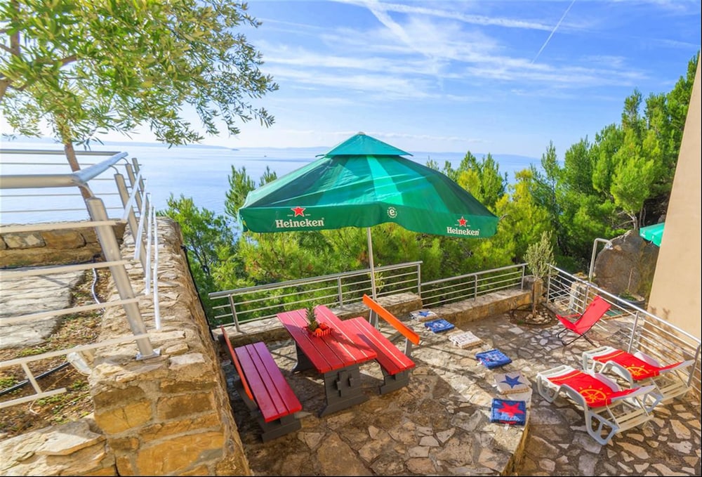 Ark Beach Hotel 37/50
