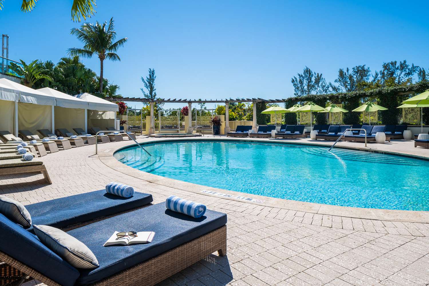 Signia Hilton Naples Grande Beach Resort 10/11