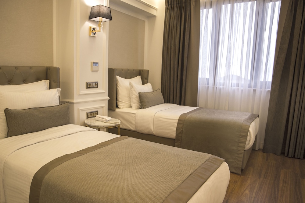 Mina Hotel 18/69