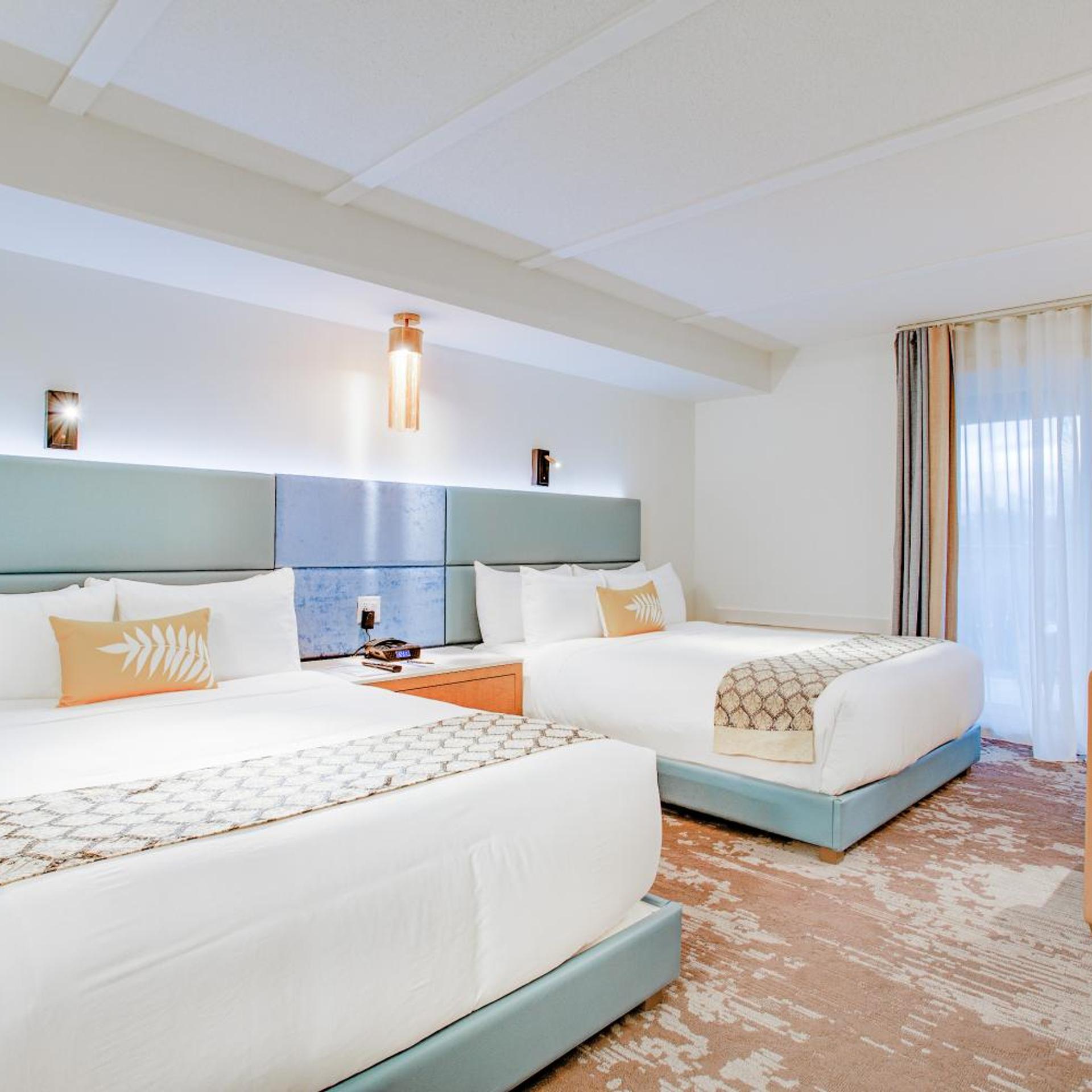 Deluxe, 2 Beds, Water Side