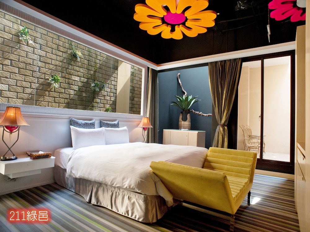Bali Motel 56/75