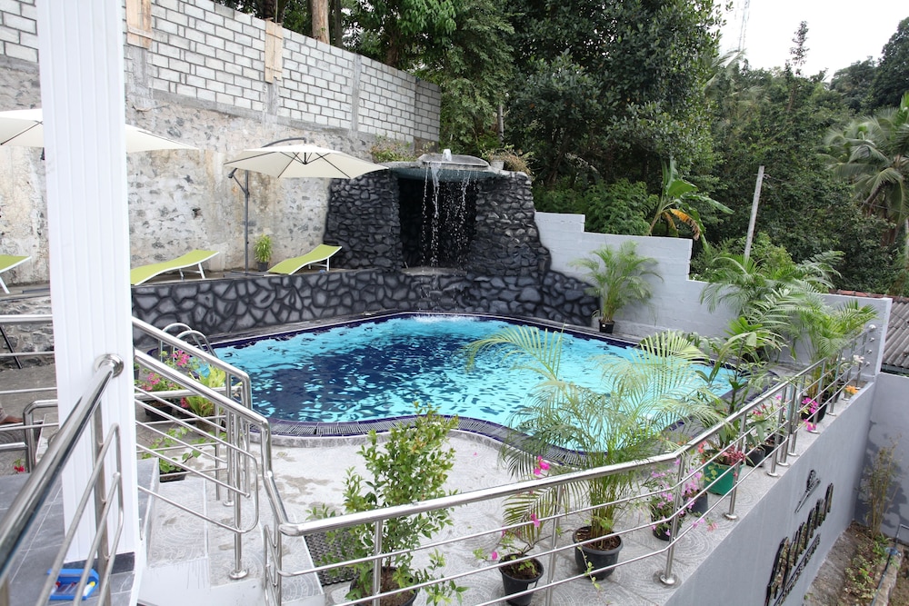 Ayaana Boutique Hotel 40/45
