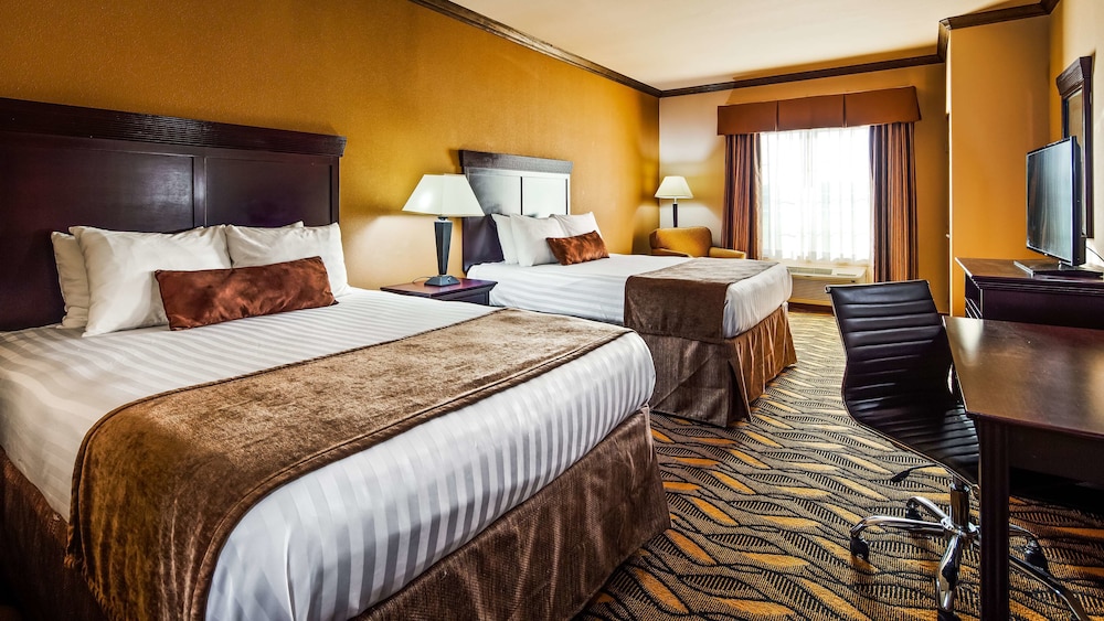 Best Western Red River Inn & Suites 12/35