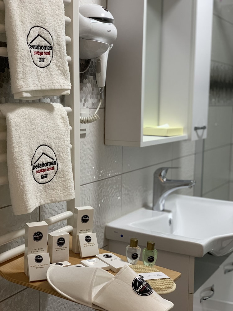 Beta Homes Boutique Hotel 34/36