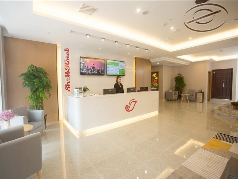 Lobby at Shell Changzhou Cashmere City Hotel, CHANGZHOU