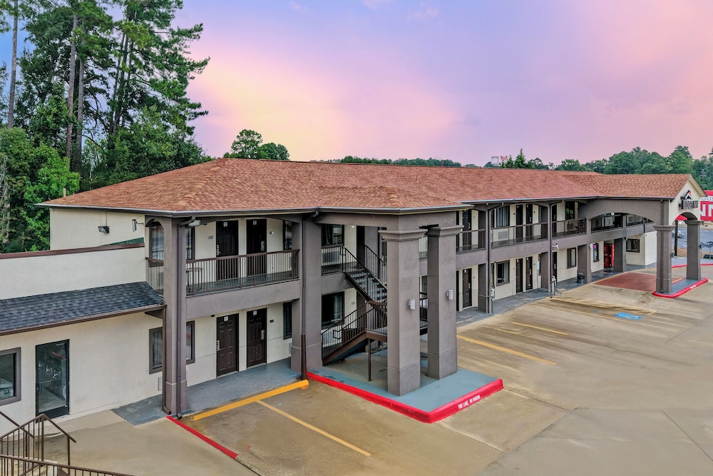Budget inn by Oyo San Augustine 9/70