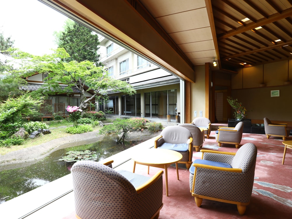 Hotel Aburaya Ryokan 58/64