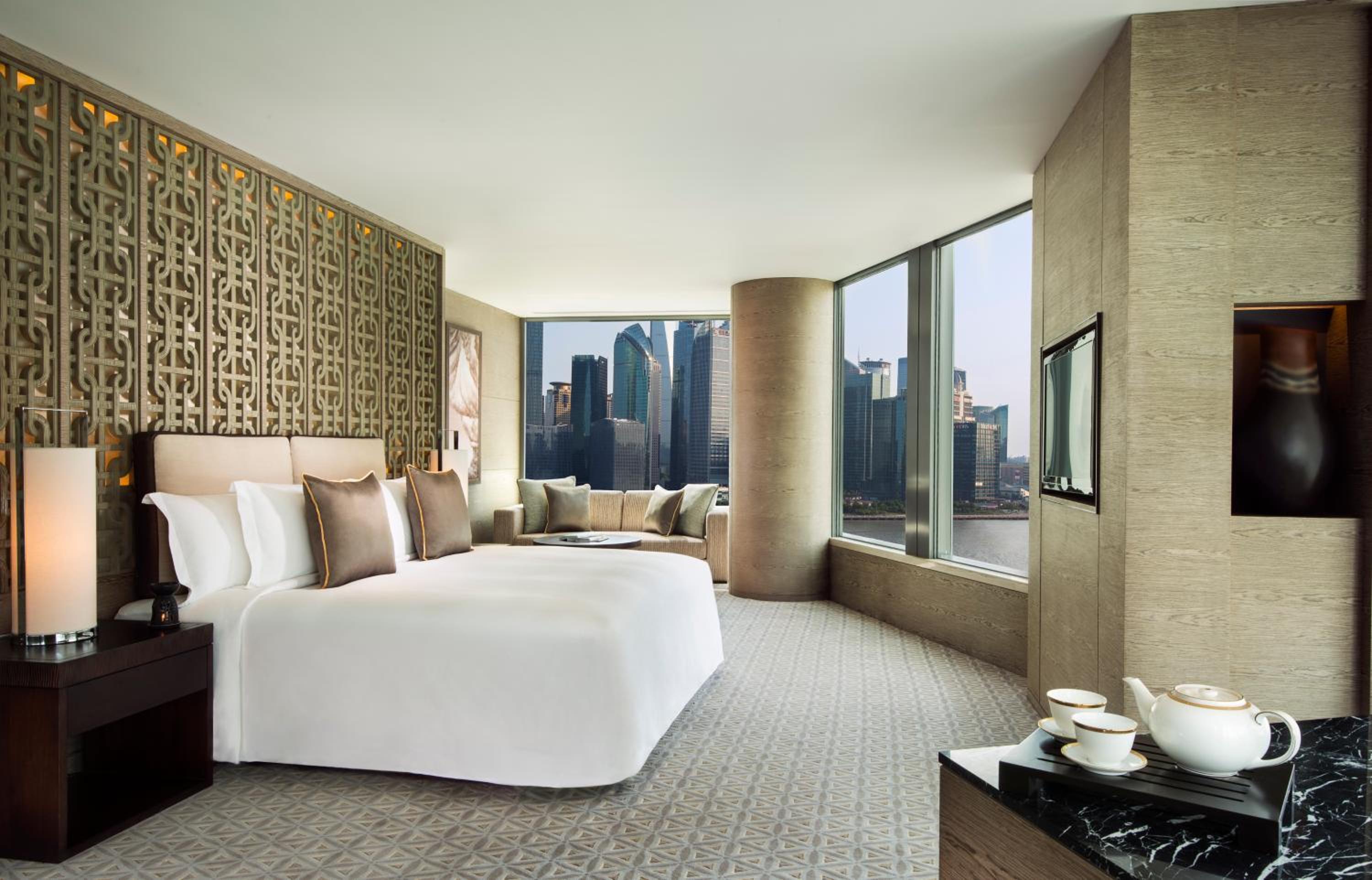 Bund, Junior Suite, King Bed
