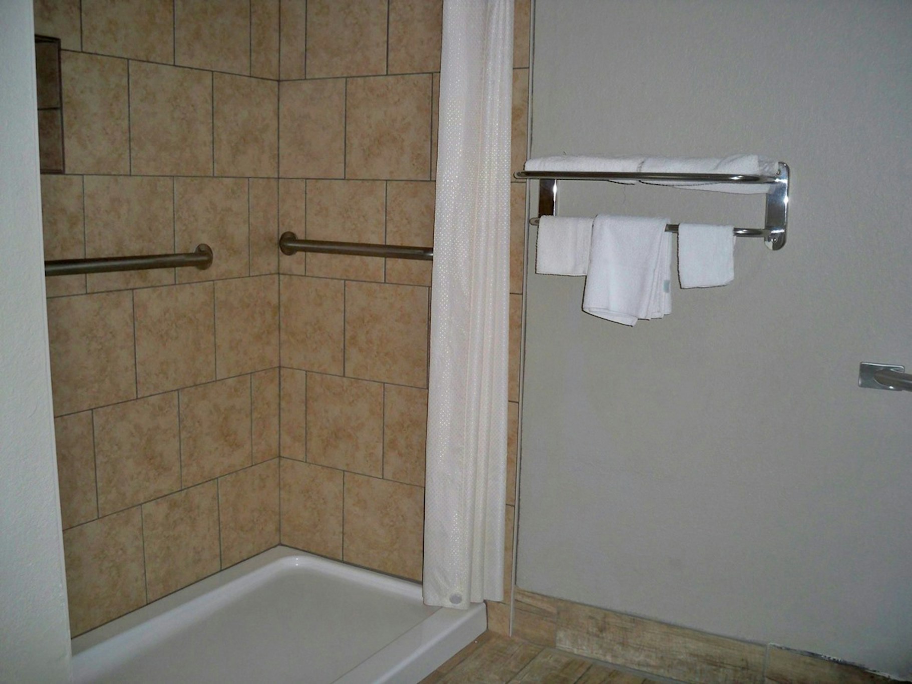 Scottish Inns And Suites 22/22