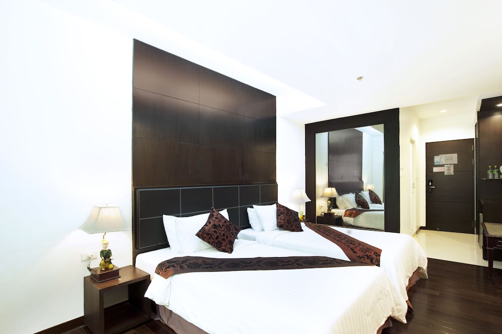 P2 BOUTIQUE HOTEL 15/78