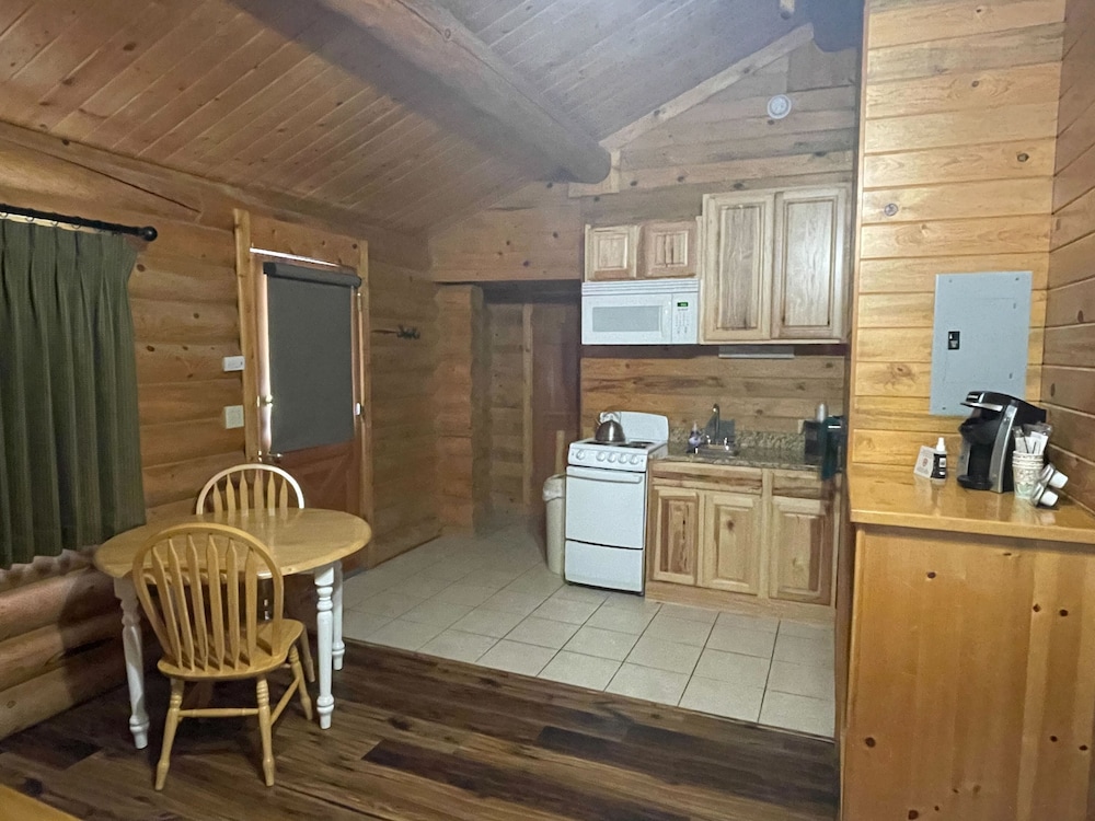 320 Guest Ranch 23/50